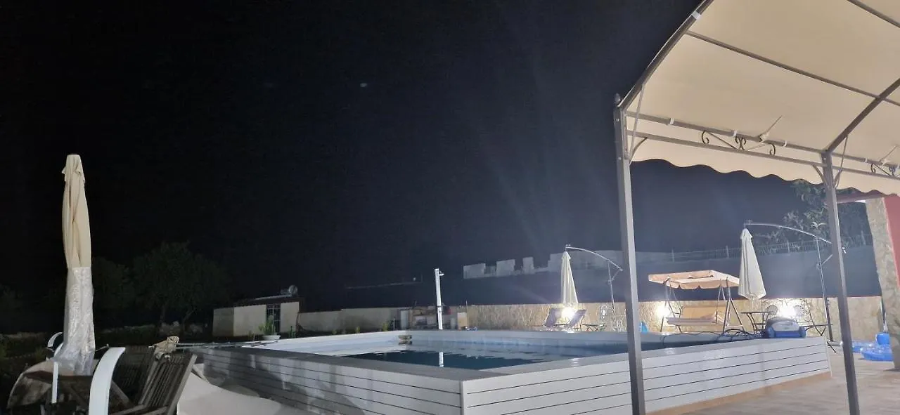Ugvilla Arenella  Aparthotel